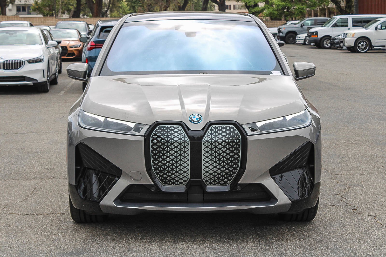 Used 2023 BMW iX Base with VIN WB533CF00PCK57919 for sale in Camarillo, CA