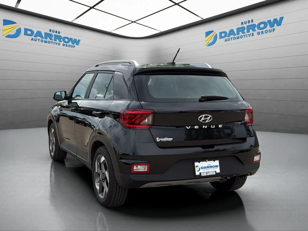 Used 2024 Black Hyundai SEL image 3