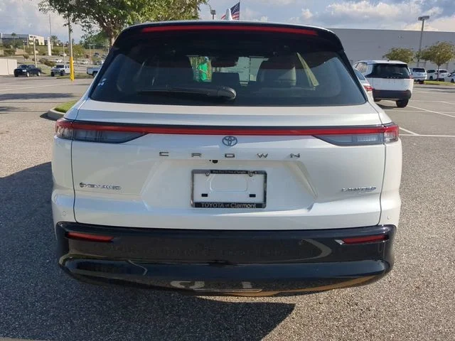 New 2026 Oxygen White Toyota Limited image 5
