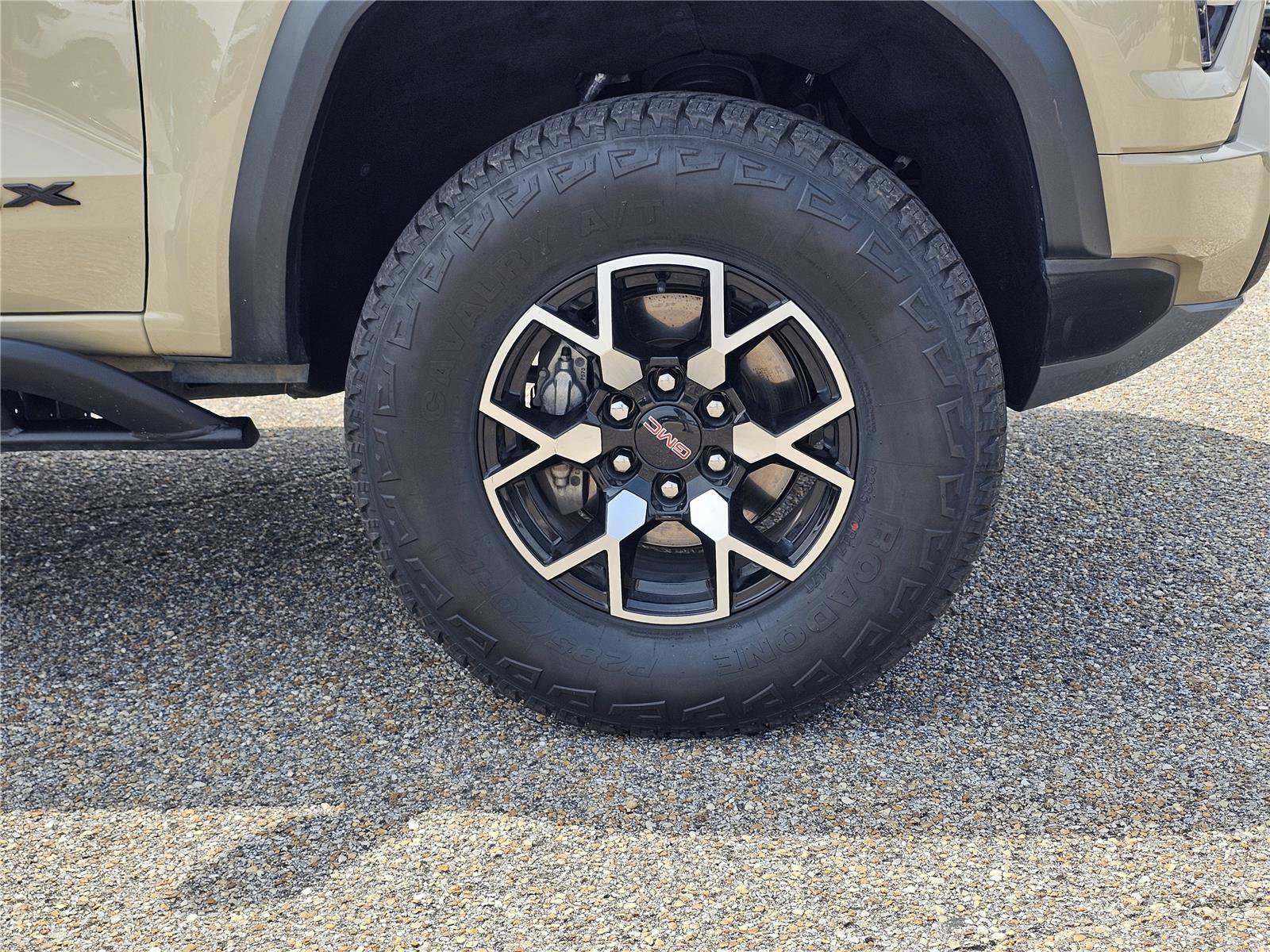 2023 GMC Canyon AT4X - Photo 6