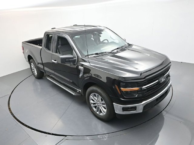 New 2026 Agate Black Metallic Ford XLT image 37