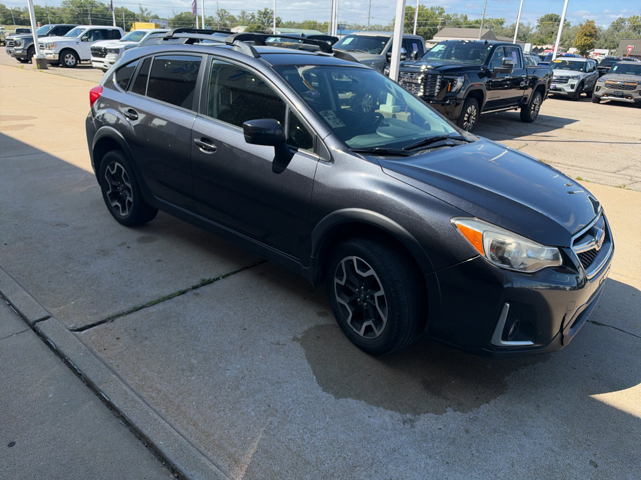 Used 2017 Dark Gray Metallic Subaru Premium image 4