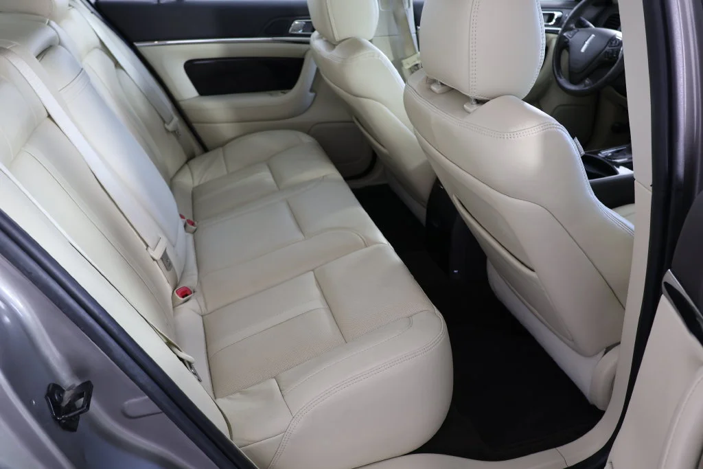 Used 2015 Luxe Lincoln  image 21
