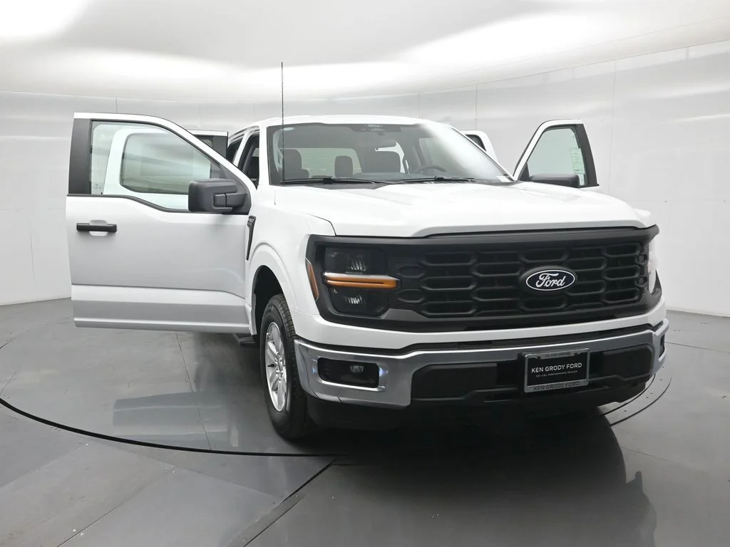 New 2026 White Ford XL image 26