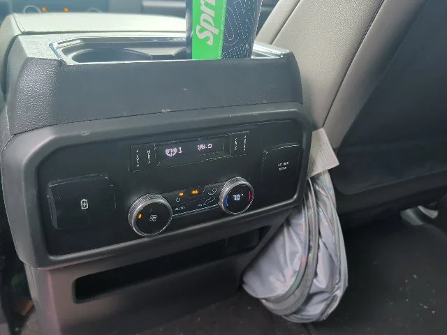 Used 2019 White Ford XLT image 9