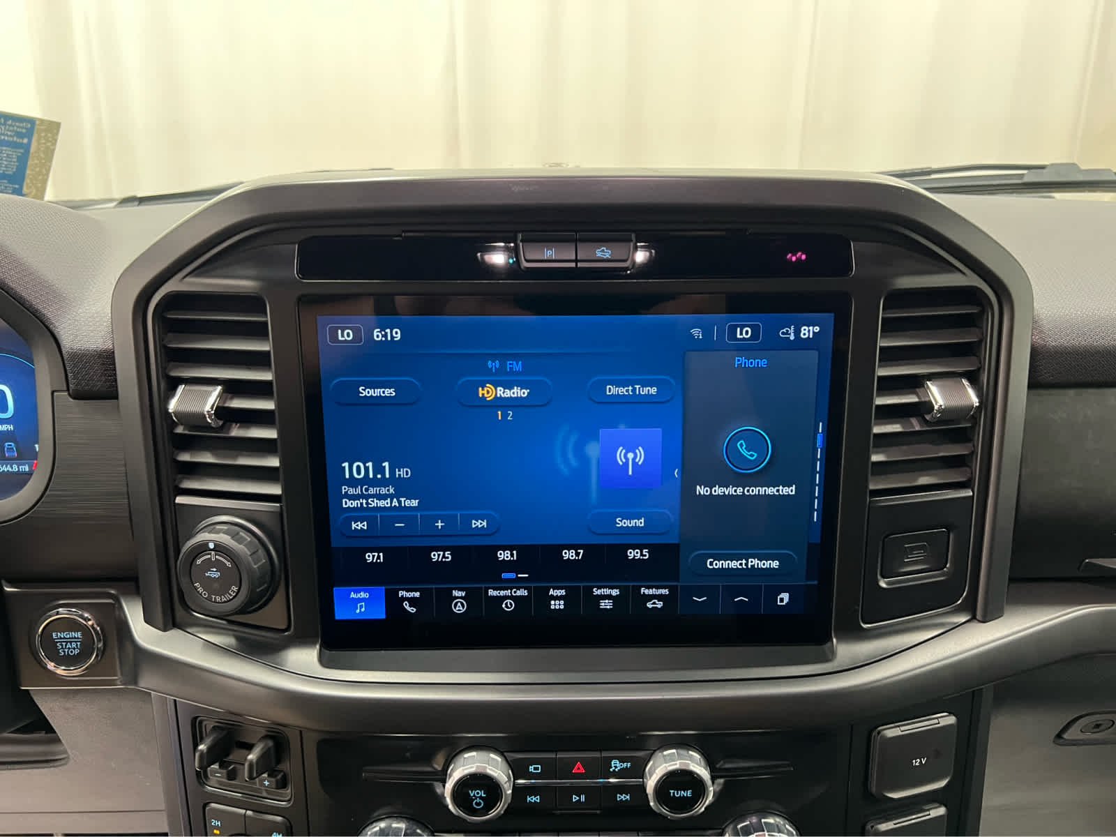 Used 2025 Oxford White Ford Tremor image 26