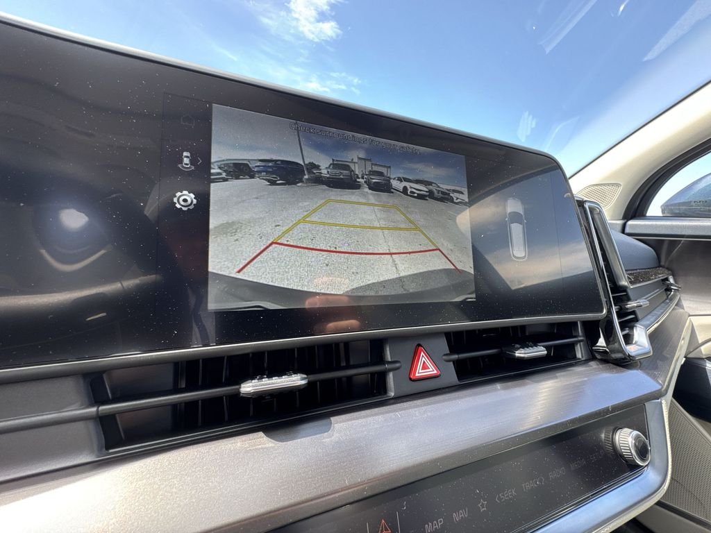 2025 Kia Sportage EX Hybrid - Photo 17