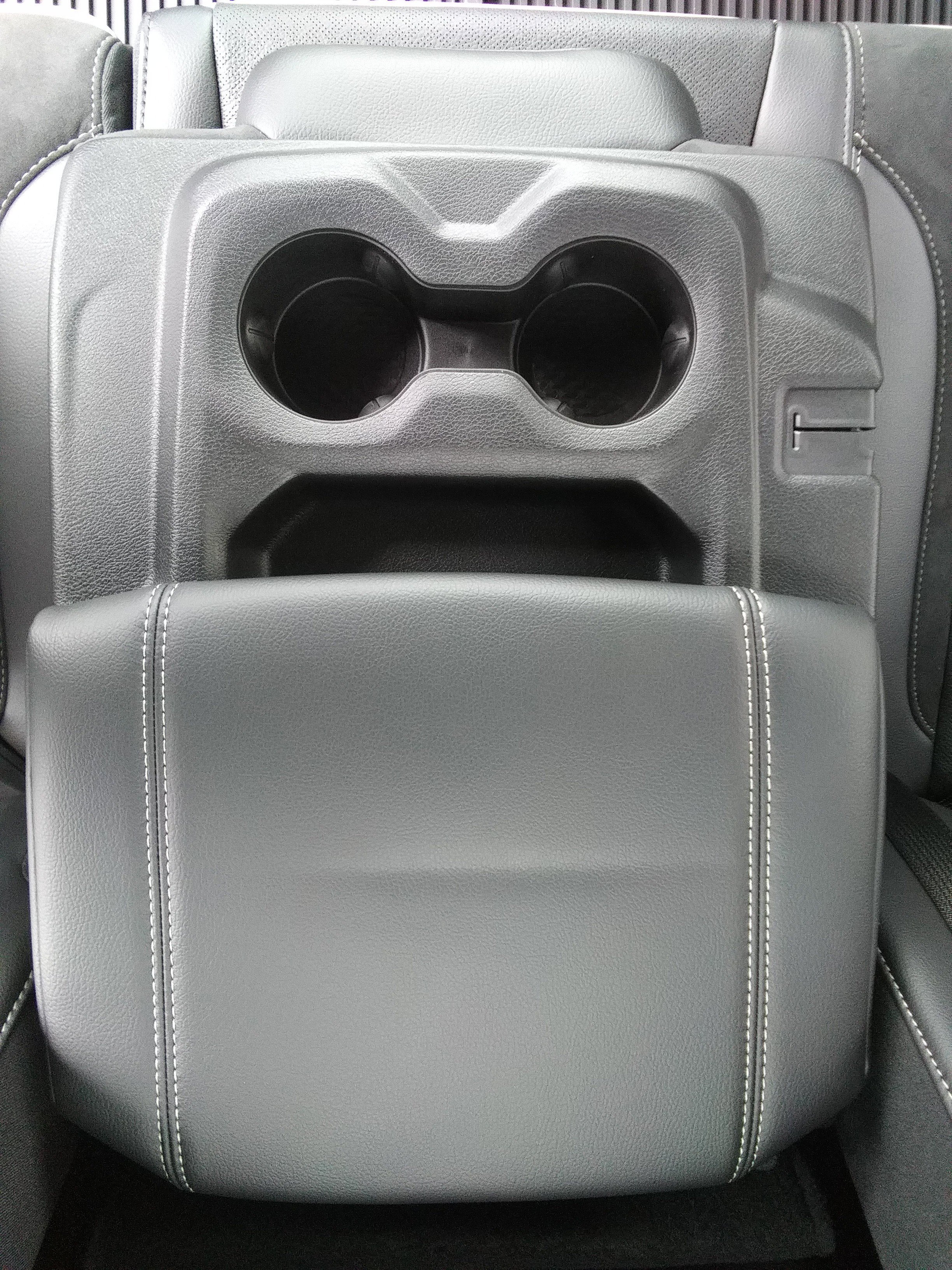 New 2026 Bright White Clear-Coat Exterior Paint RAM Laramie image 9