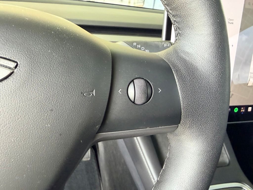 Used 2021  Tesla Long Range image 20