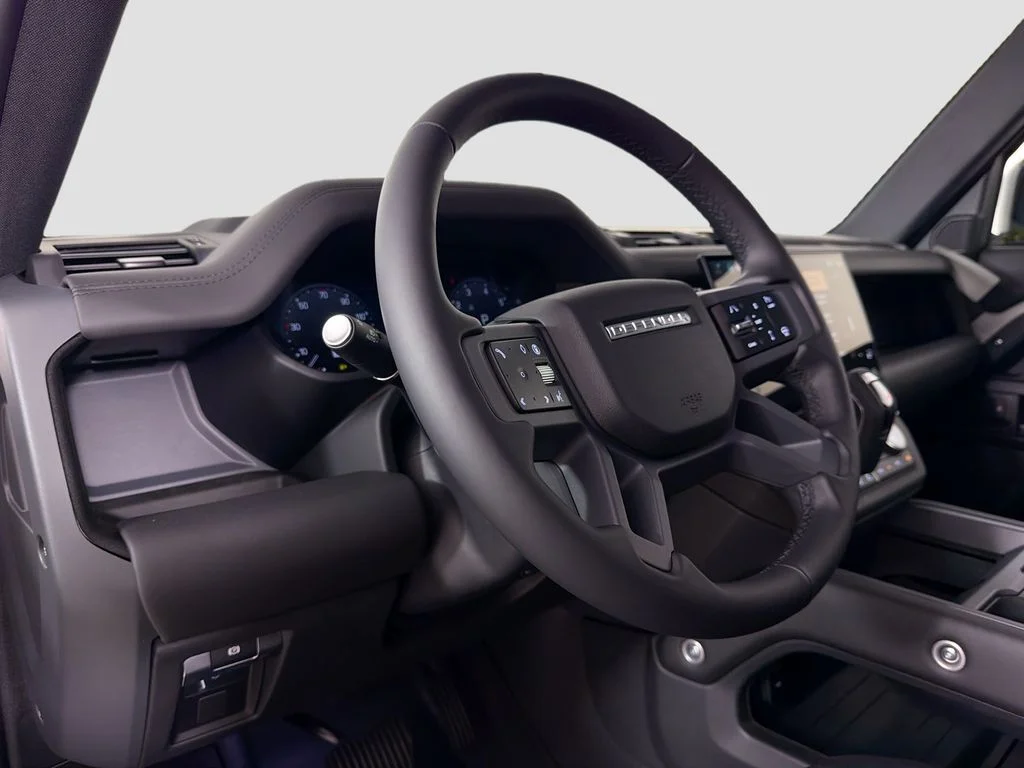 New 2026 Borasco Grey Metallic Land Rover X-Dynamic SE image 9