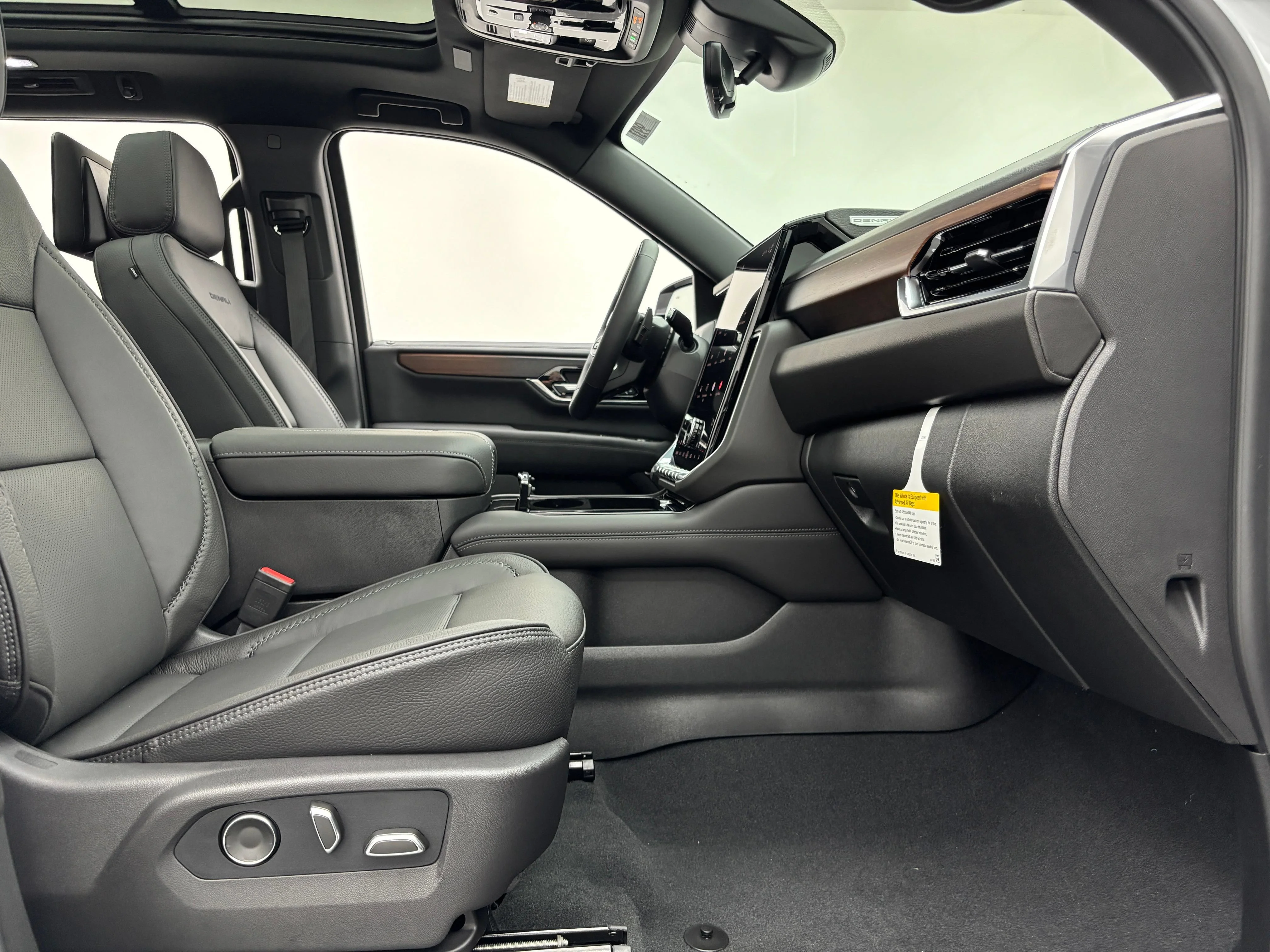 2026 GMC Yukon XL Denali - Photo 40