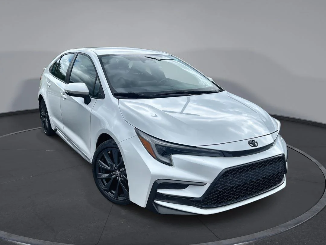 2023 Toyota Corolla SE CVT's photo