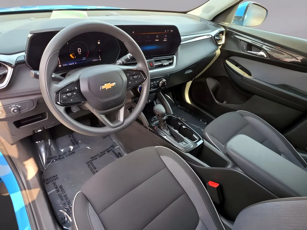 2025 Chevrolet Trailblazer LT - Photo 12