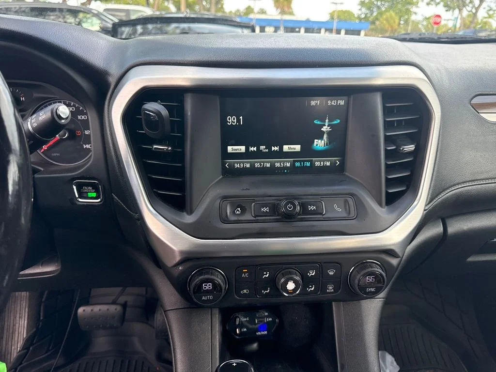 Used 2018 Silver GMC SLE-1 image 6