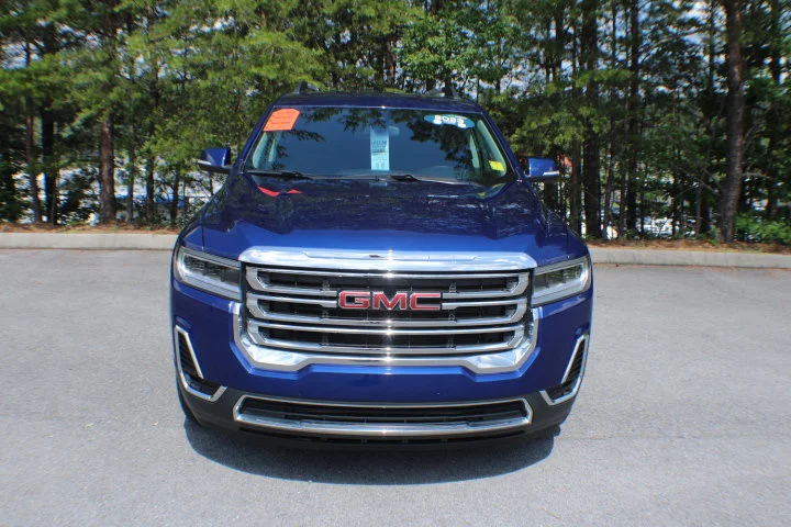 Certified Used 2023 Ultra Blue Metallic GMC SLE image 18