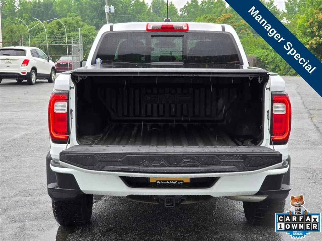 Used 2024 Summit White GMC AT4 image 26