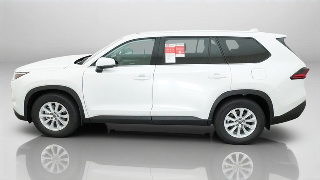New 2026 Wind Chill Pearl Toyota XLE image 32