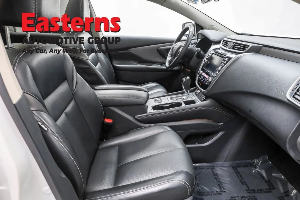 Used 2023 White Nissan SL image 23
