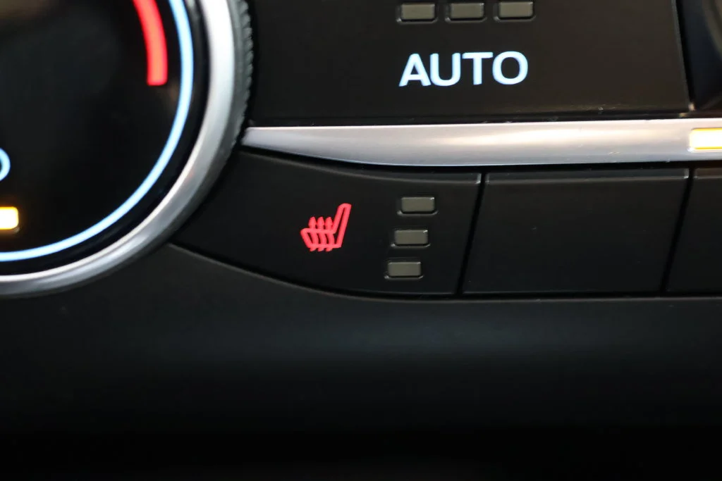 Used 2024 Black Metallic Ford Active image 16