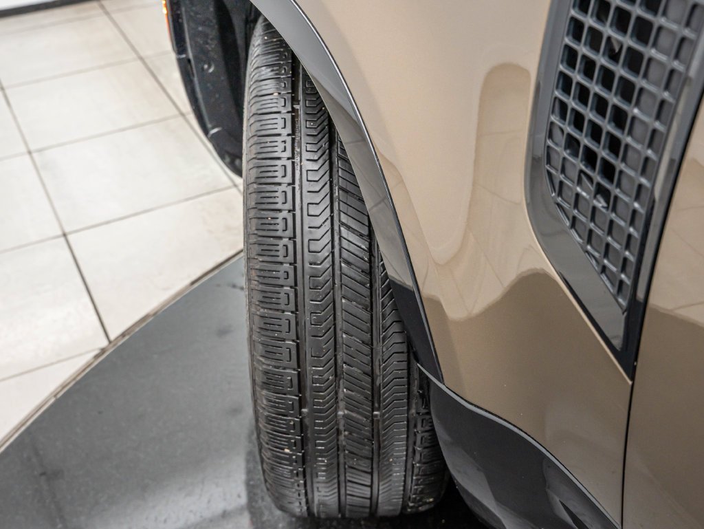 Used 2024 Gondwana Stone Metallic Land Rover X-Dynamic SE image 50