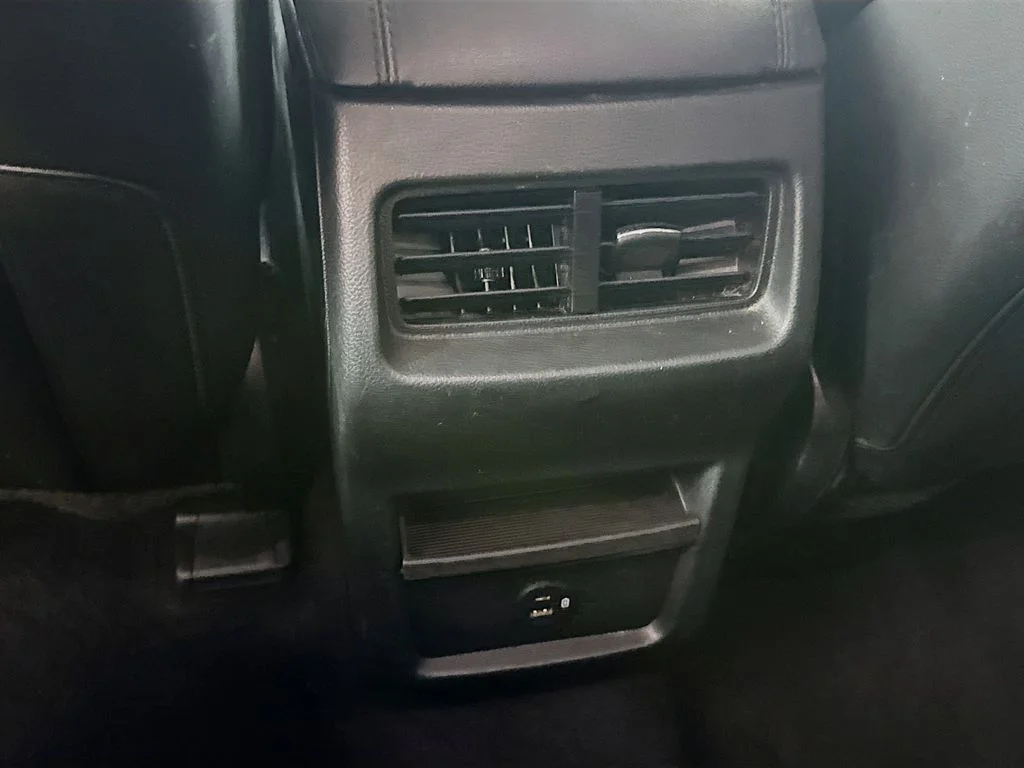 Used 2021 Red Ford SEL image 28