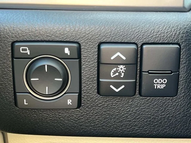 Certified Used 2023 CAVIAR Lexus 460 image 38