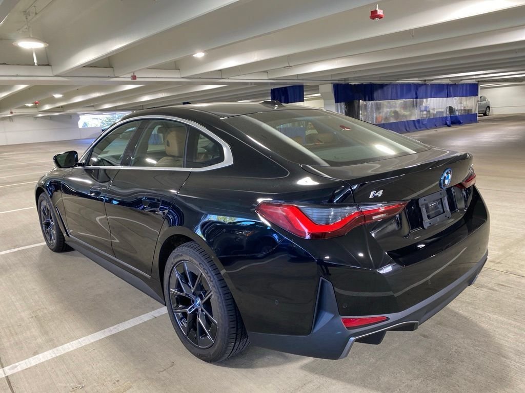 Used 2023 Jet Black BMW eDrive35 image 3