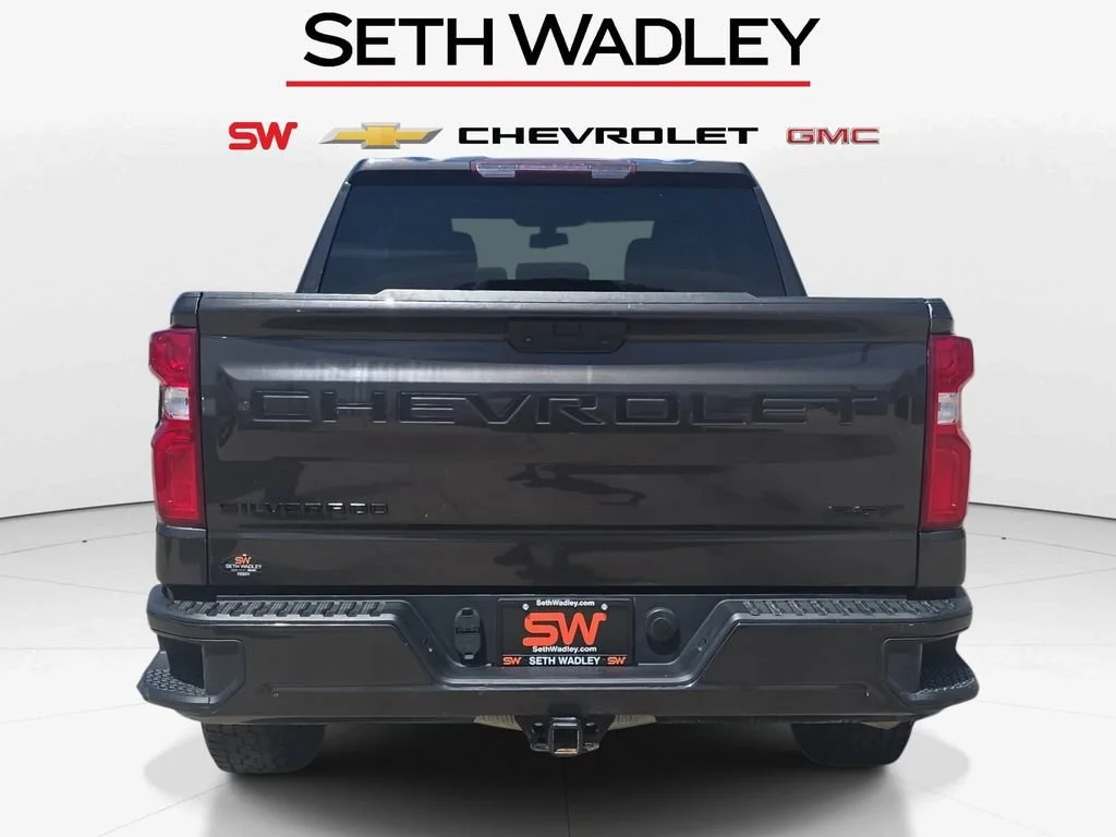 Used 2021 Oxford Brown Metallic Chevrolet RST image 7