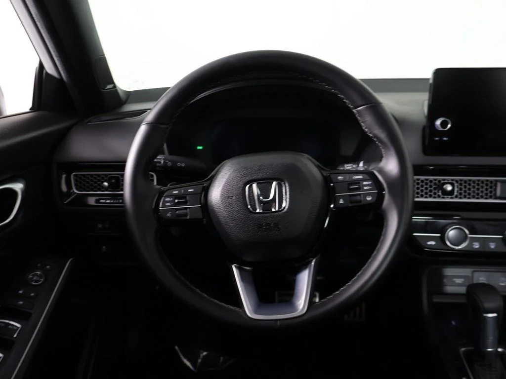 Used 2025 Platinum White Pearl Honda Sport Touring image 42
