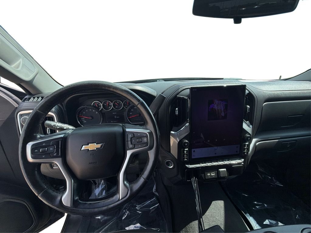 Used 2020 Shadow Gray Metallic Chevrolet LT image 30