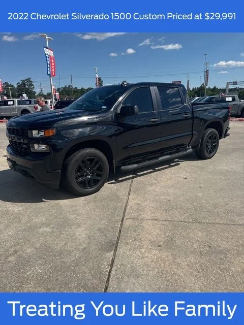 2022 Chevrolet Silverado 1500 Custom Crew Cab Short Box's photo