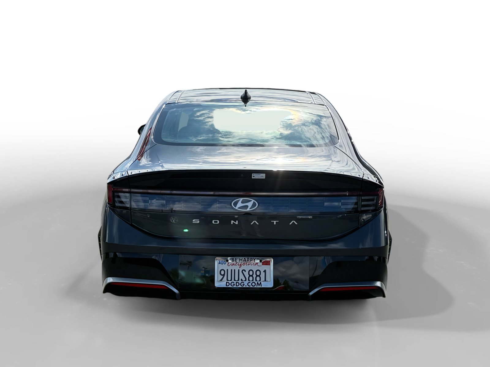 Certified Used 2025 Gray Hyundai SEL Convenience image 4