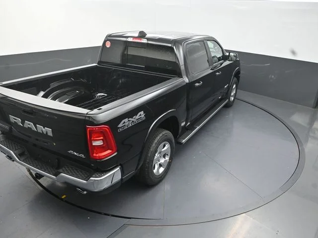 New 2027 Diamond Black Crystal Pearl-Coat Exterior Paint RAM Big Horn/Lone Star image 17