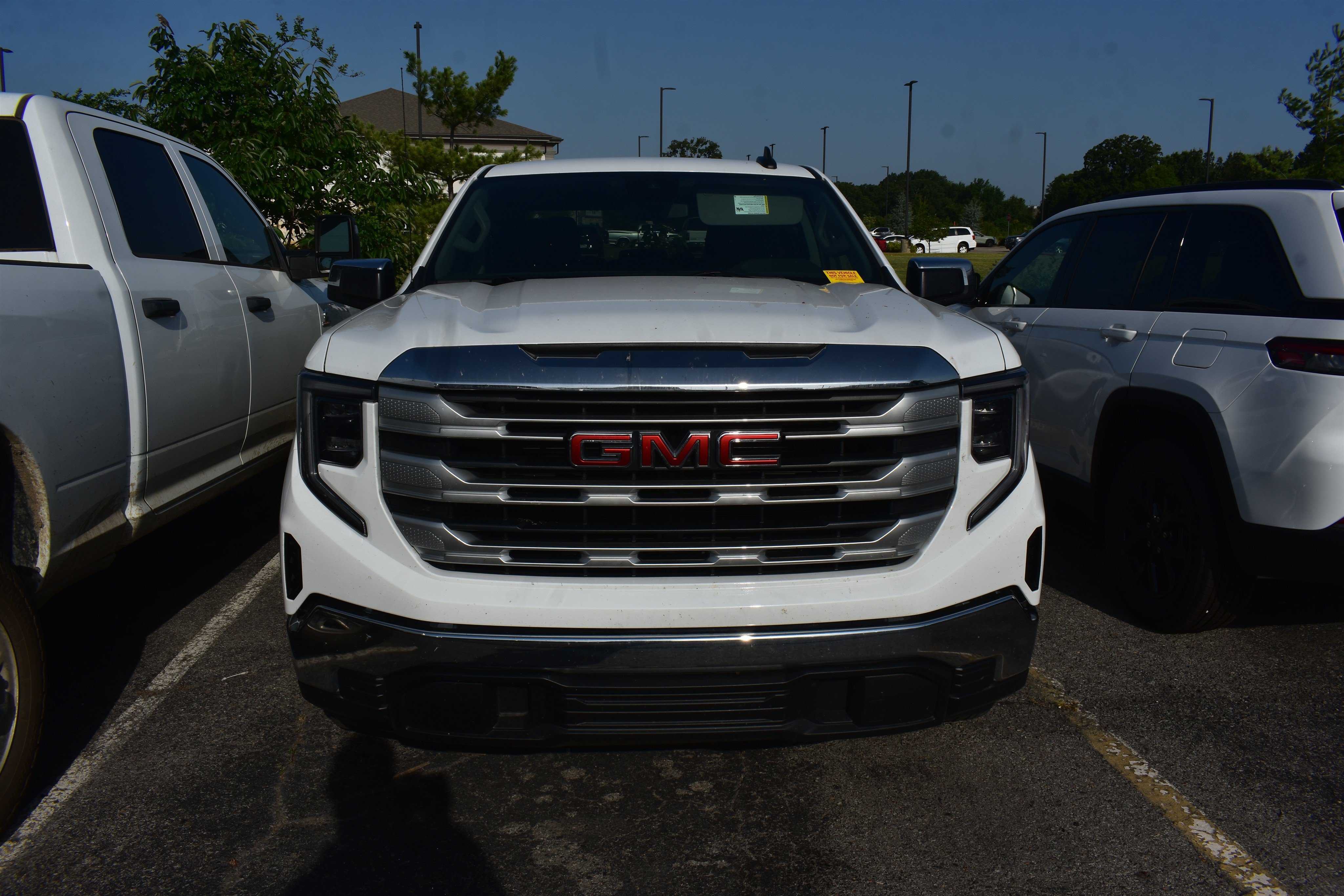 Used 2024 GMC Sierra 1500 SLE with VIN 3GTPHBED9RG361704 for sale in Little Rock