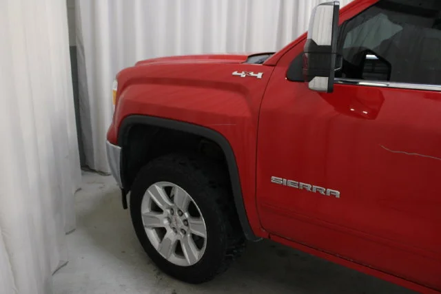 Used 2014 FIRE RED GMC SLE image 31