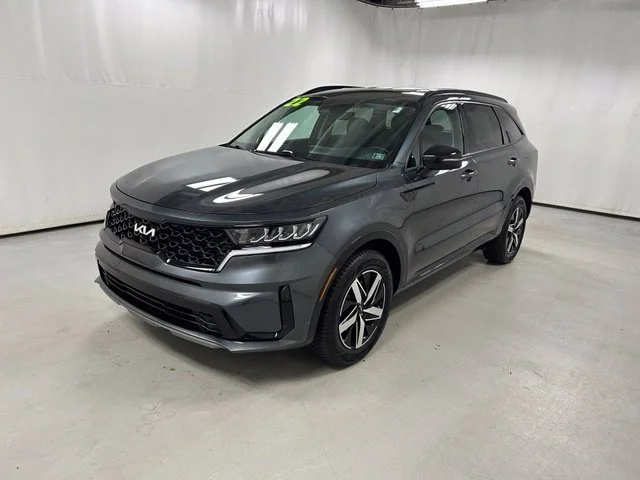 Used 2022 Gray Kia S image 2