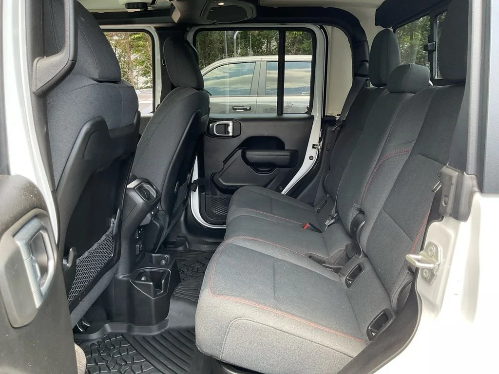Used 2024 White Jeep Rubicon image 29