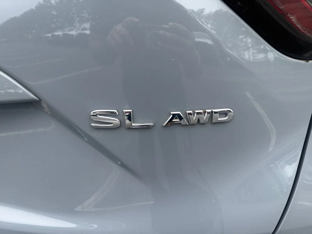 Used 2021 Gray Nissan SL image 29