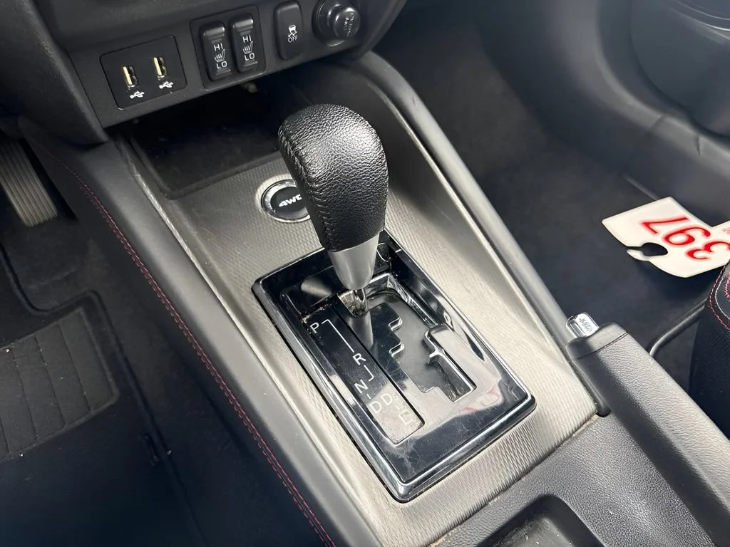 Used 2024 Gray Mitsubishi S image 13