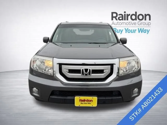 Used 2010 Polished Metal Metallic Honda EX-L image 2