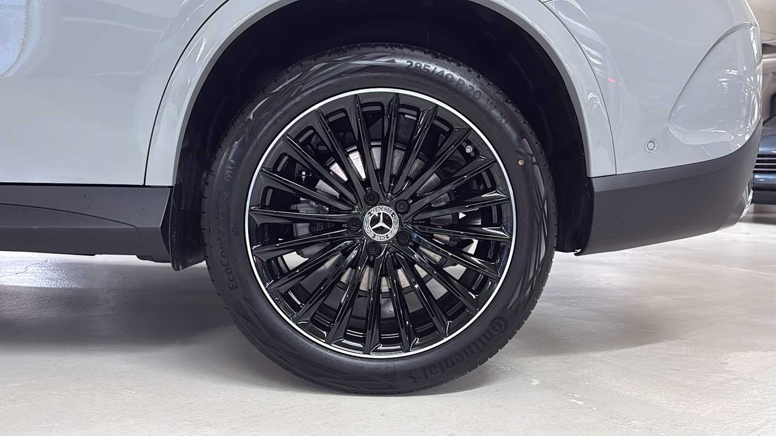 New 2026 MANUFAKTUR Alpine Grey Mercedes-Benz GLC 300 image 11