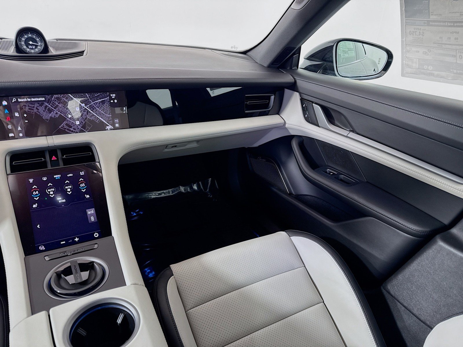 2025 Porsche Taycan S - Photo 21