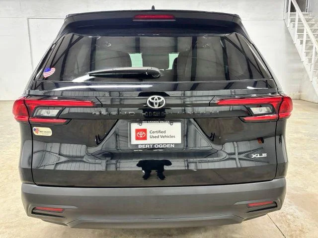 Used 2025 MIDNIGHT BLACK METALLIC Toyota  image 6