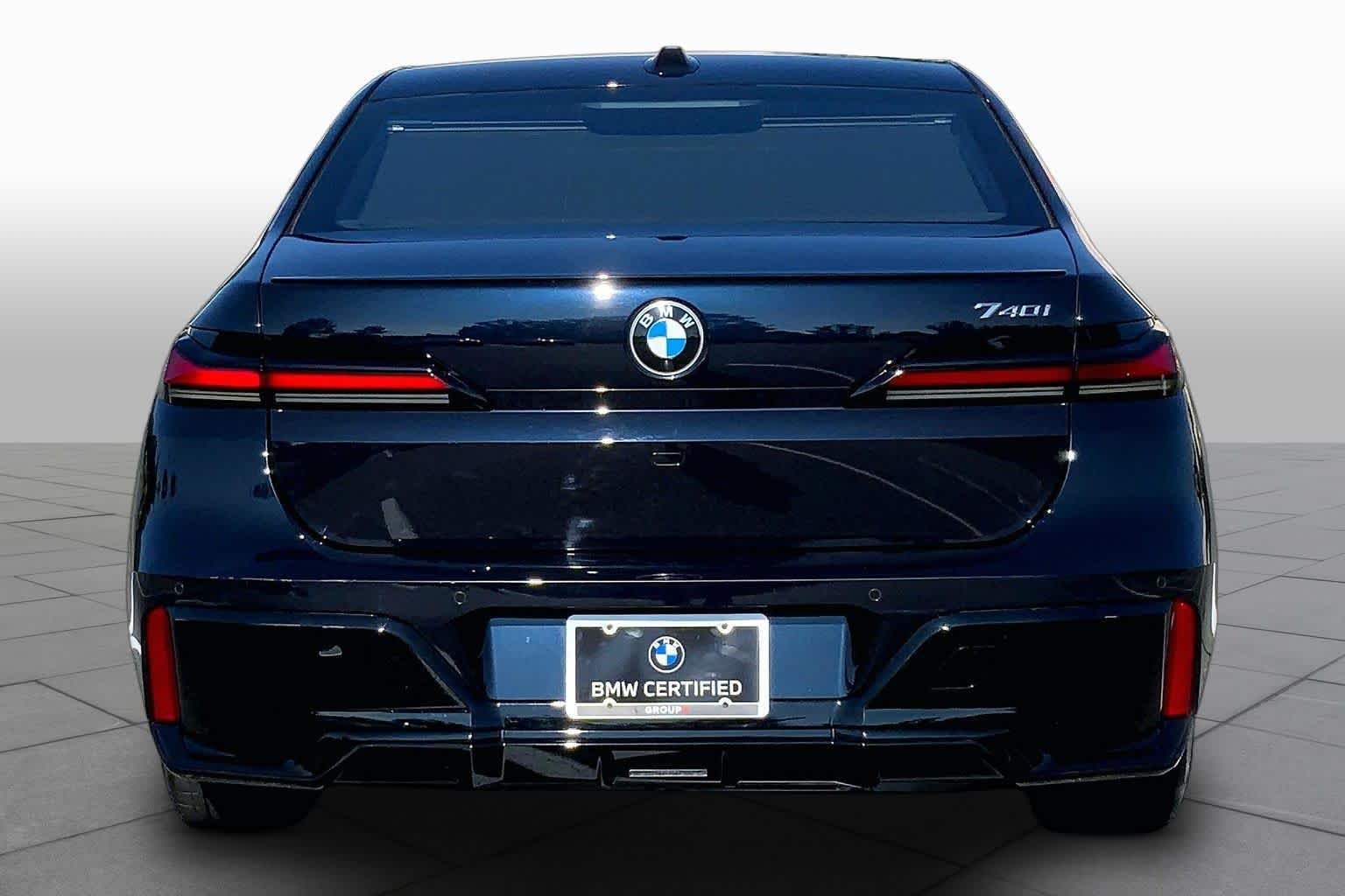 Certified Used 2023 Carbon Black Metallic BMW 740i image 4