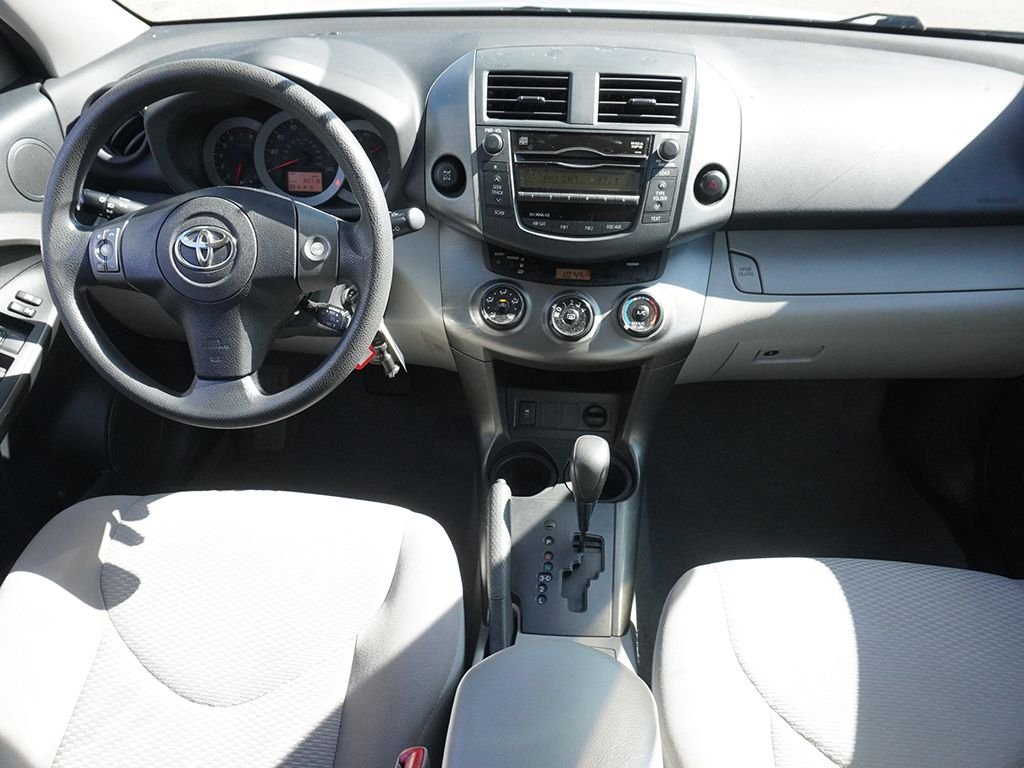 Used 2011 Silver Toyota Base image 30