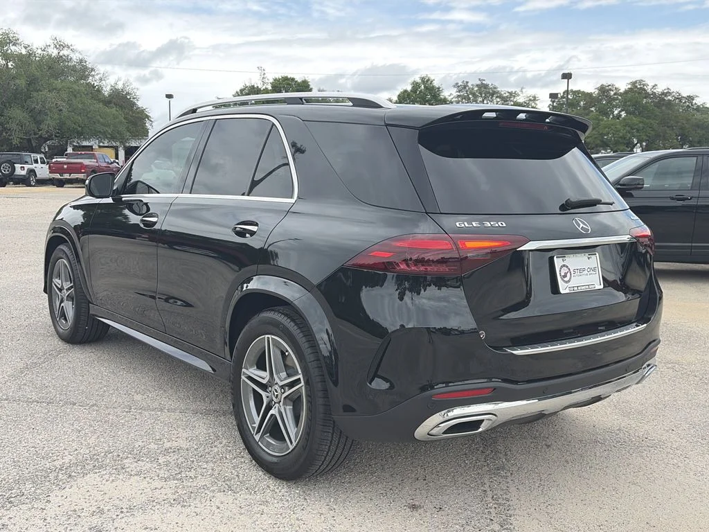 Used 2025  Mercedes-Benz GLE 350 image 4