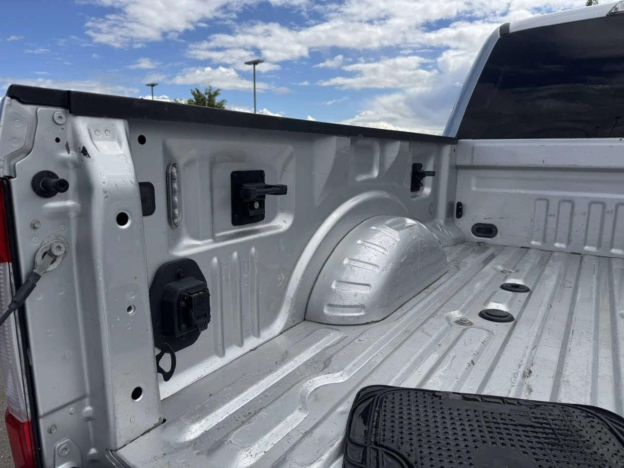 Used 2019 Ingot Silver Ford XLT image 40