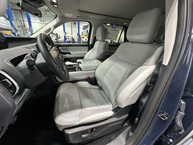 New 2027 Blue Ford Platinum image 17