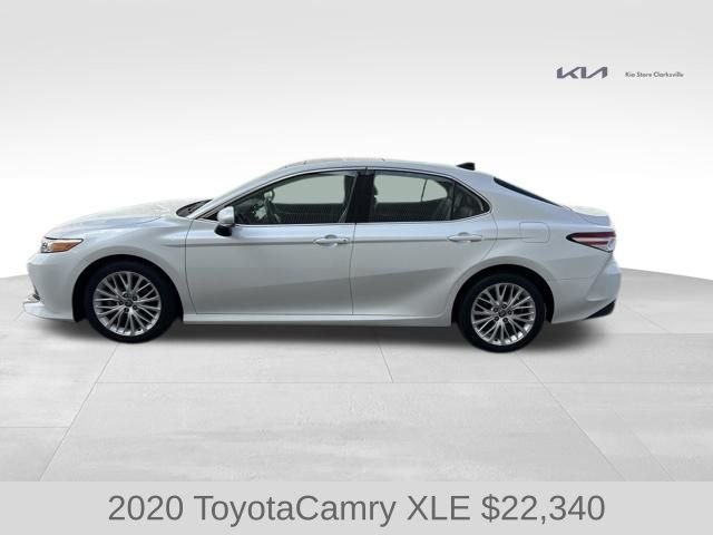 Used 2020 Pearl Toyota XLE image 5