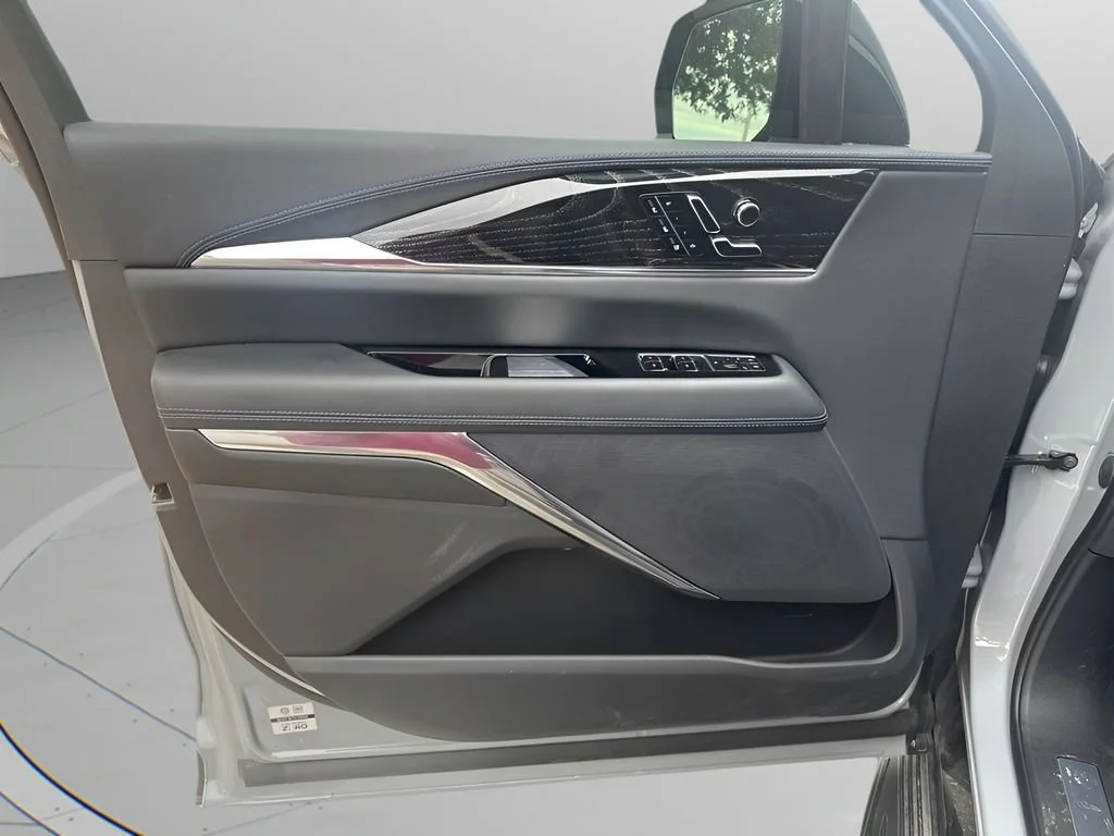 2026 Cadillac Escalade IQ Luxury - Photo 26